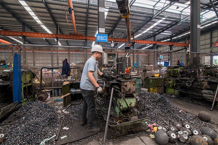 大冶网架配件-螺栓球加工车间